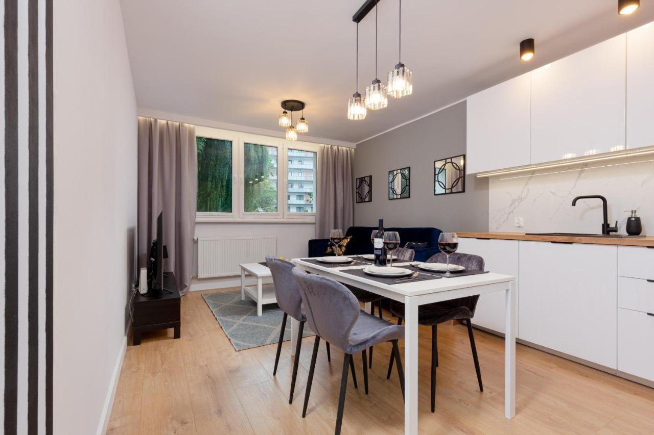 Beautiful Two-Bedroom Apartment Warsaw Bielany By Noclegi Renters Екстер'єр фото