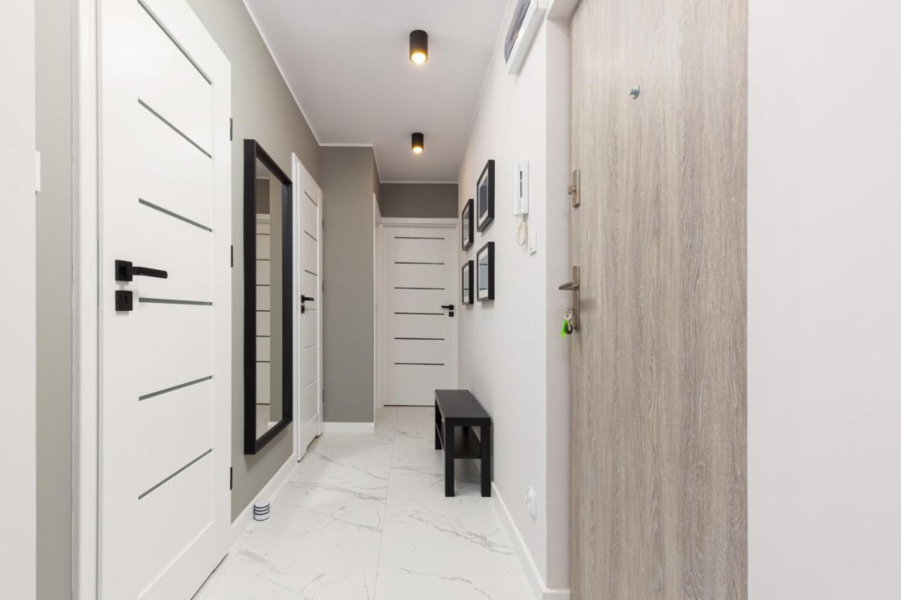Beautiful Two-Bedroom Apartment Warsaw Bielany By Noclegi Renters Екстер'єр фото